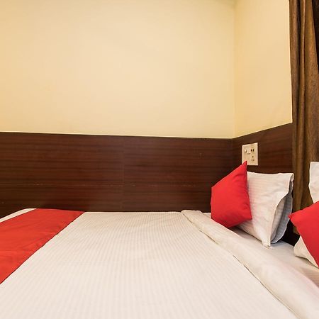 Oyo 11945 Hotel Glory Palace Indore Bagian luar foto