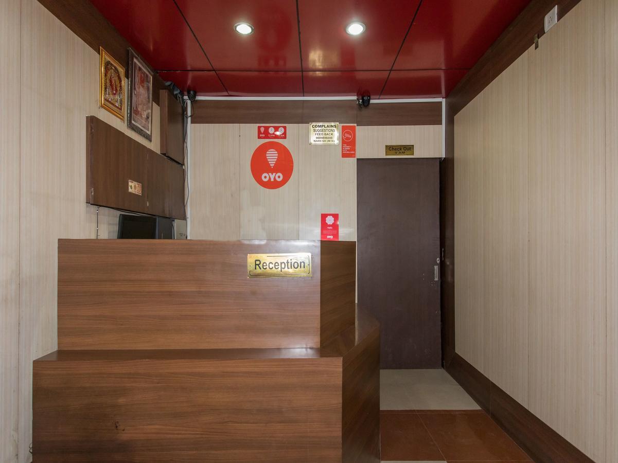 Oyo 11945 Hotel Glory Palace Indore Bagian luar foto