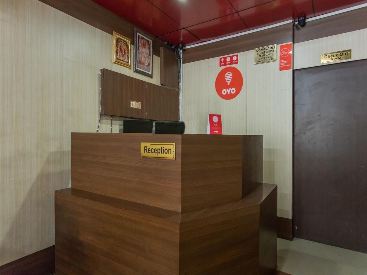 Oyo 11945 Hotel Glory Palace Indore Bagian luar foto